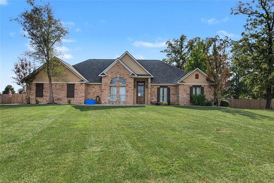 Property photo for 214 Cornerstone Boulevard, Haughton, LA