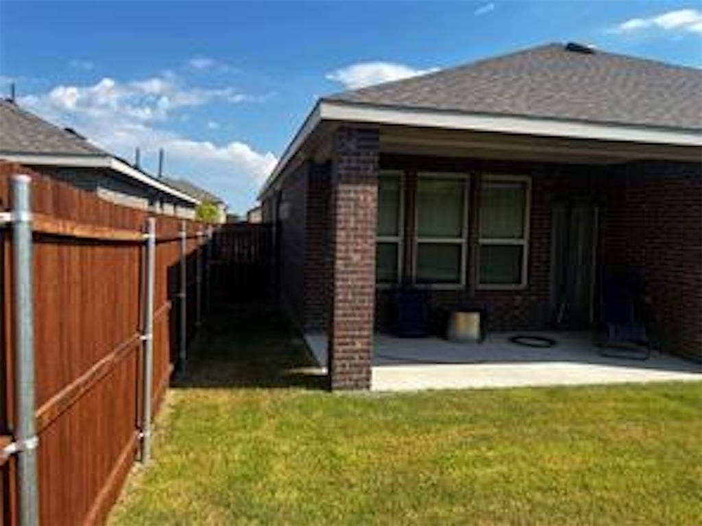 2000 Stinnet Street, Anna, TX 75409 2000 Stinnet Street, Anna, TX 75409