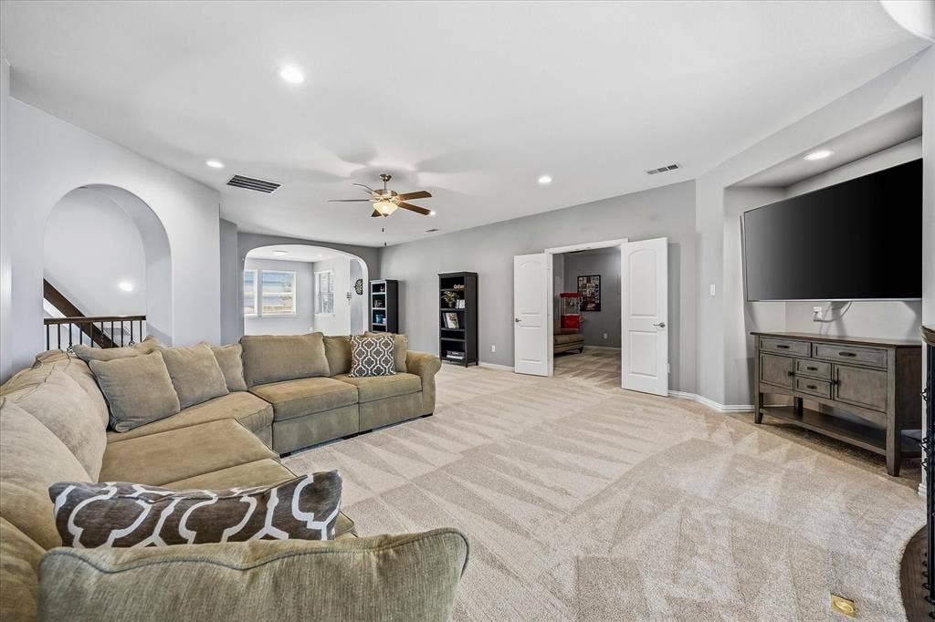 Oversized Game room