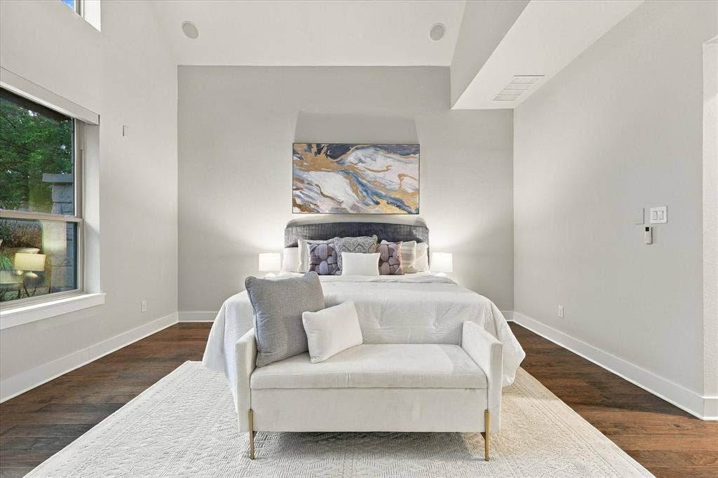 6251 Lakeshore Drive, Dallas, TX 75214 6251 Lakeshore Drive, Dallas, TX 75214
