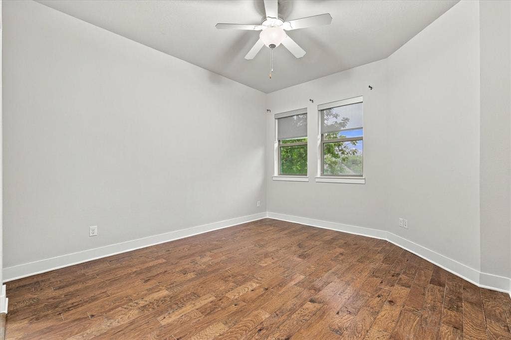 6251 Lakeshore Drive, Dallas, TX 75214 6251 Lakeshore Drive, Dallas, TX 75214