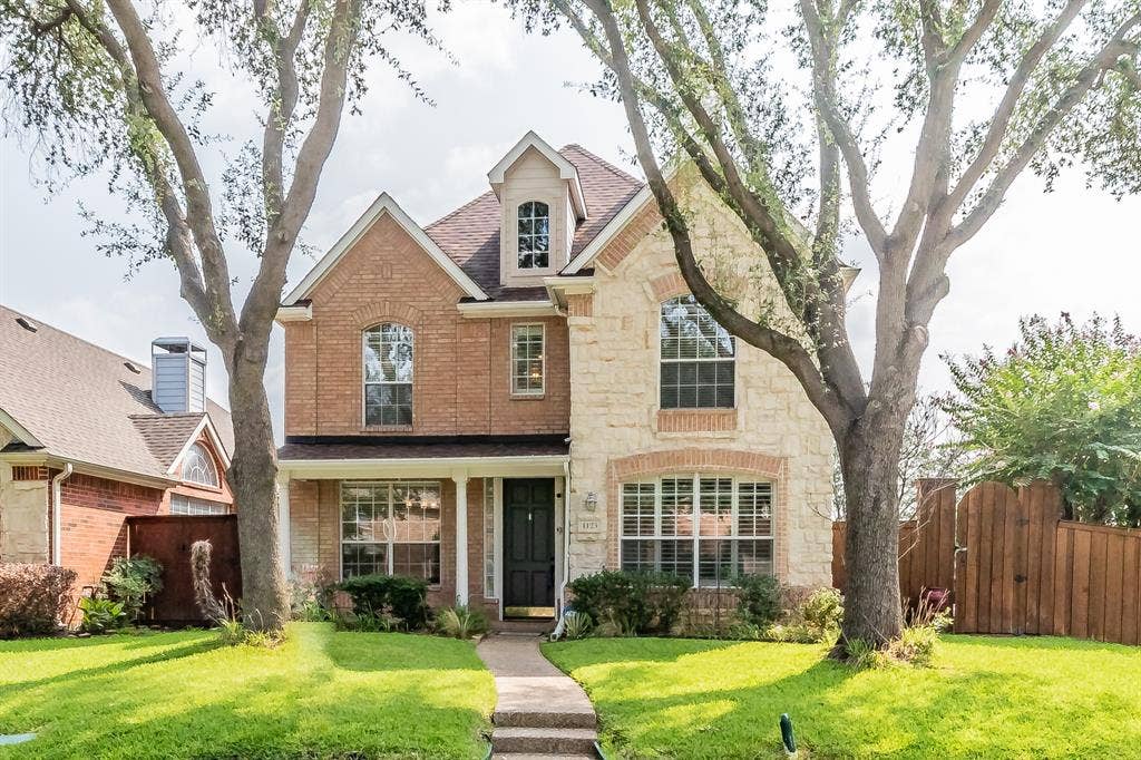 1125 Stone Gate Drive, Irving, TX 75063