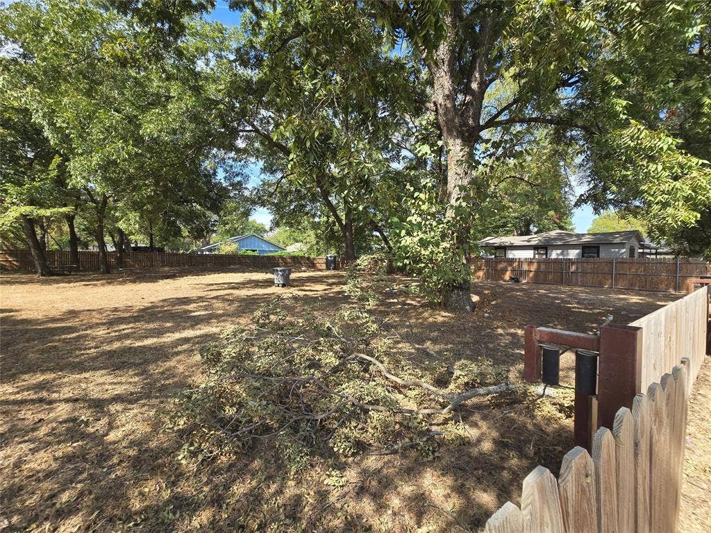 8019 Kiska Street, Dallas, TX 75216 8019 Kiska Street, Dallas, TX 75216