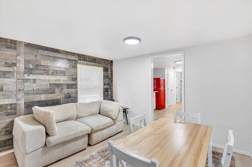 3709 Wendelkin Street, Dallas, TX 75215 3709 Wendelkin Street, Dallas, TX 75215