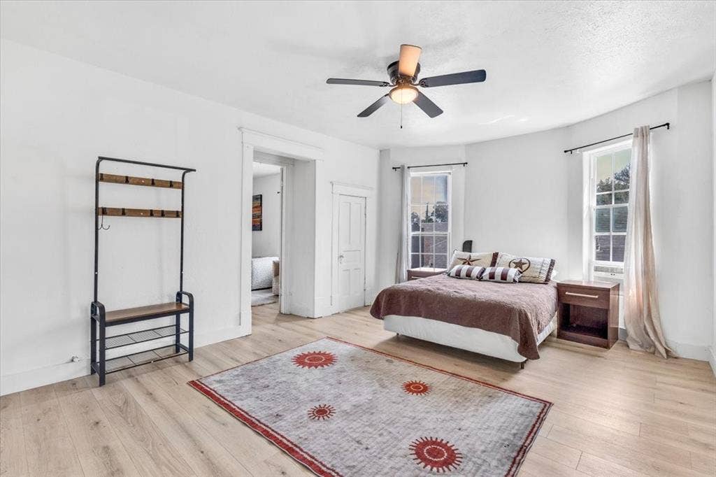 3709 Wendelkin Street, Dallas, TX 75215 3709 Wendelkin Street, Dallas, TX 75215