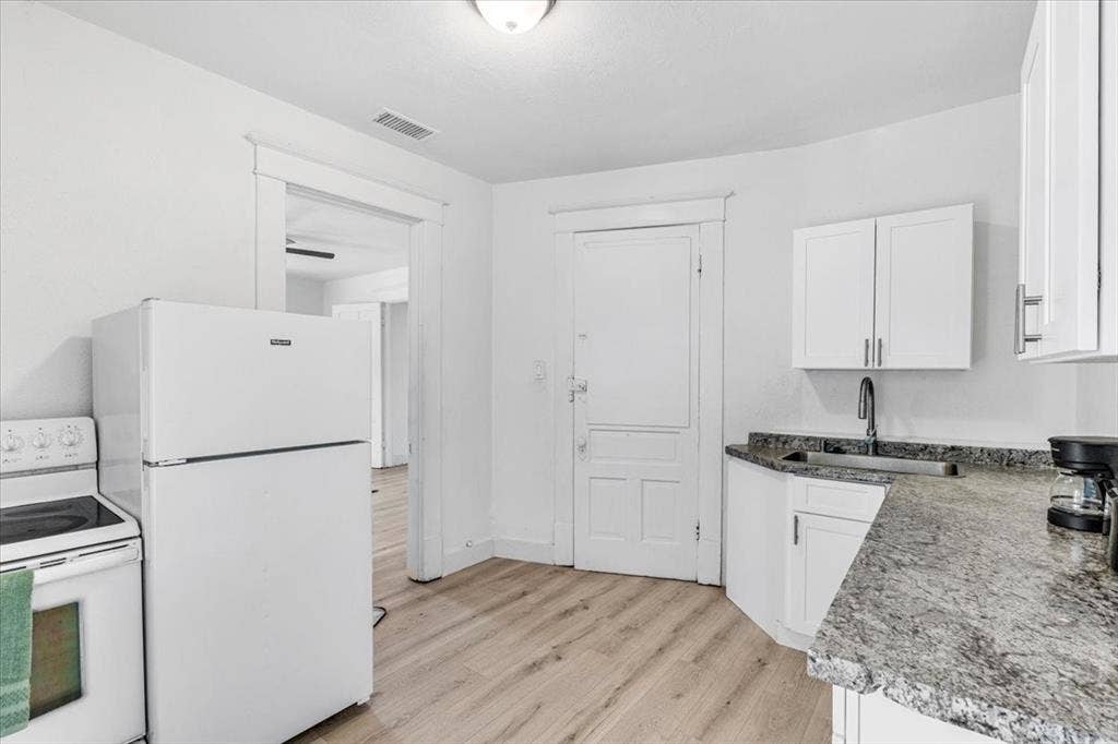 3709 Wendelkin Street, Dallas, TX 75215 3709 Wendelkin Street, Dallas, TX 75215