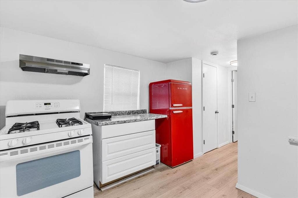 3709 Wendelkin Street, Dallas, TX 75215 3709 Wendelkin Street, Dallas, TX 75215