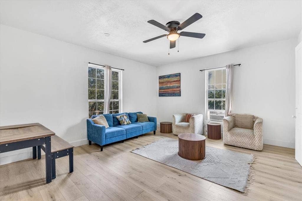 3709 Wendelkin Street, Dallas, TX 75215 3709 Wendelkin Street, Dallas, TX 75215