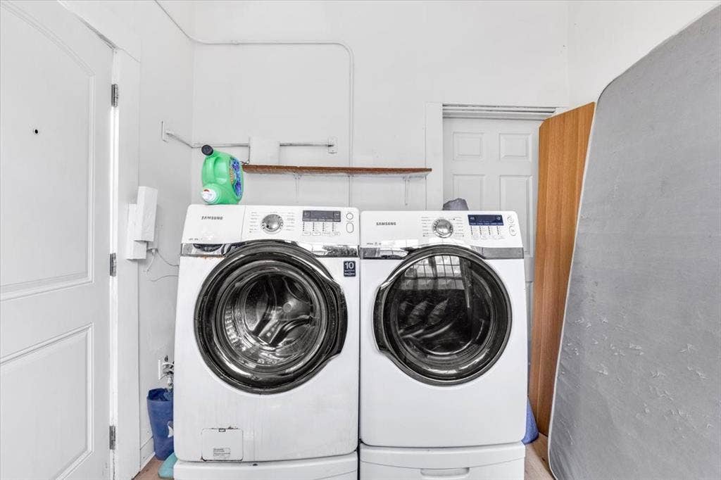 3709 Wendelkin Street, Dallas, TX 75215 3709 Wendelkin Street, Dallas, TX 75215