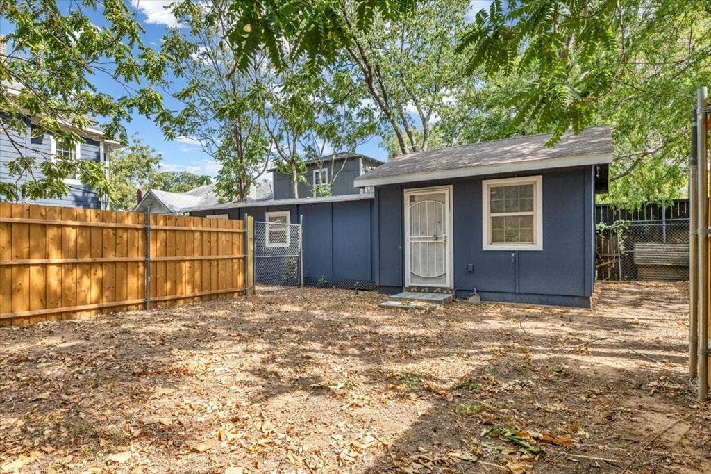 3709 Wendelkin Street, Dallas, TX 75215 3709 Wendelkin Street, Dallas, TX 75215