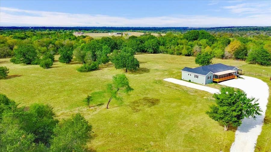 Property photo for 6857 SW County Road 0021, Corsicana, TX