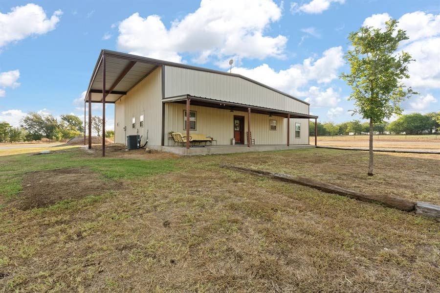 Property photo for 685 County Road 1102, Rio Vista, TX