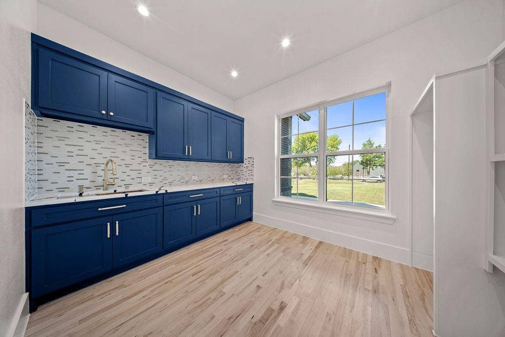 1860 Old Telico Road, Ennis, TX 75119