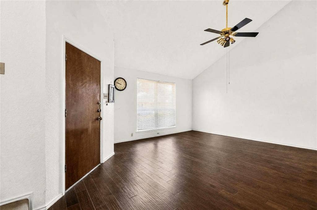 545 Stringfellow Drive, Coppell, TX 75019 545 Stringfellow Drive, Coppell, TX 75019