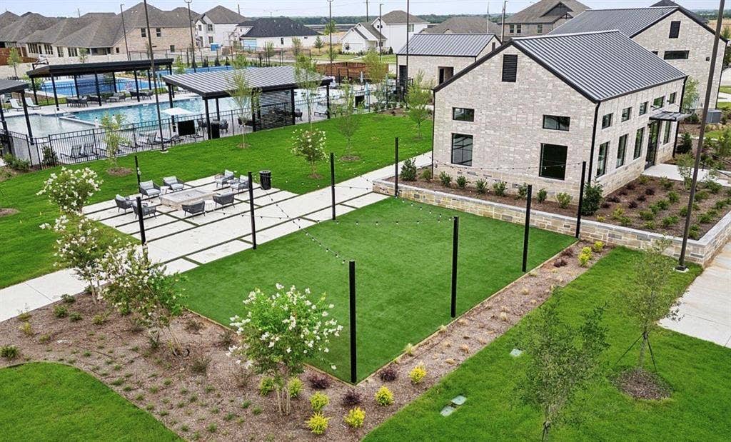 4010 Murvaul Drive, Farmersville, TX 75442 Club House