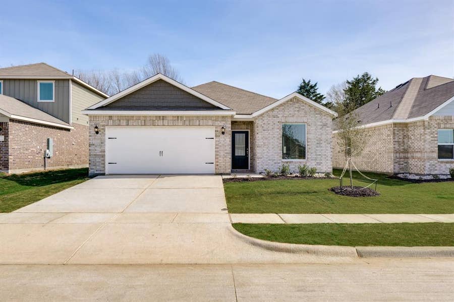 Property photo for 1717 Paul Court, Seagoville, TX