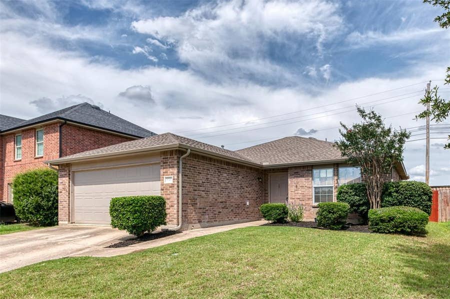 Property photo for 9020 Noontide Drive, Fort Worth, TX