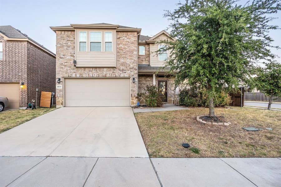 Property photo for 2013 Lake Moss Lane, Little Elm, TX