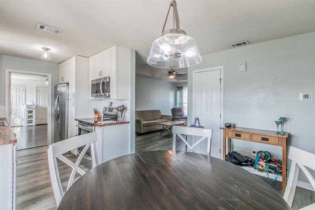 212 Broken Arrow Drive, Lacy Lakeview, TX 76705 212 Broken Arrow Drive, Lacy Lakeview, TX 76705