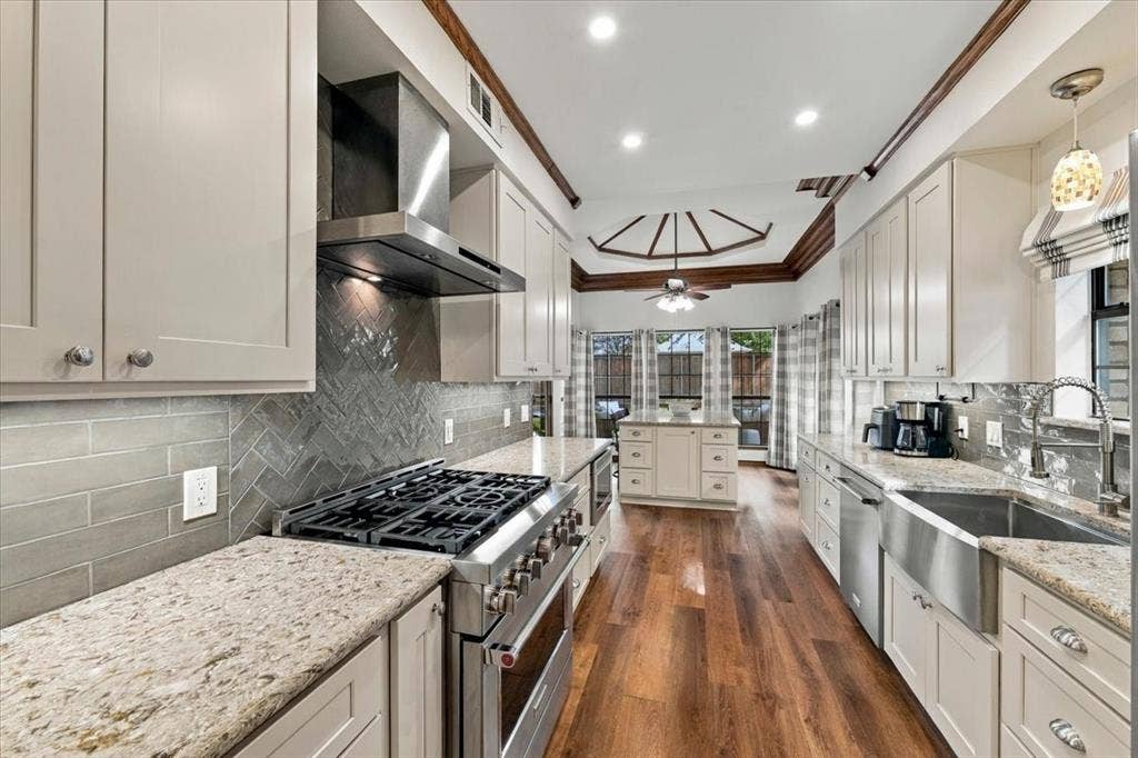 2505 Skipwith Drive, Plano, TX 75023 2505 Skipwith Drive, Plano, TX 75023