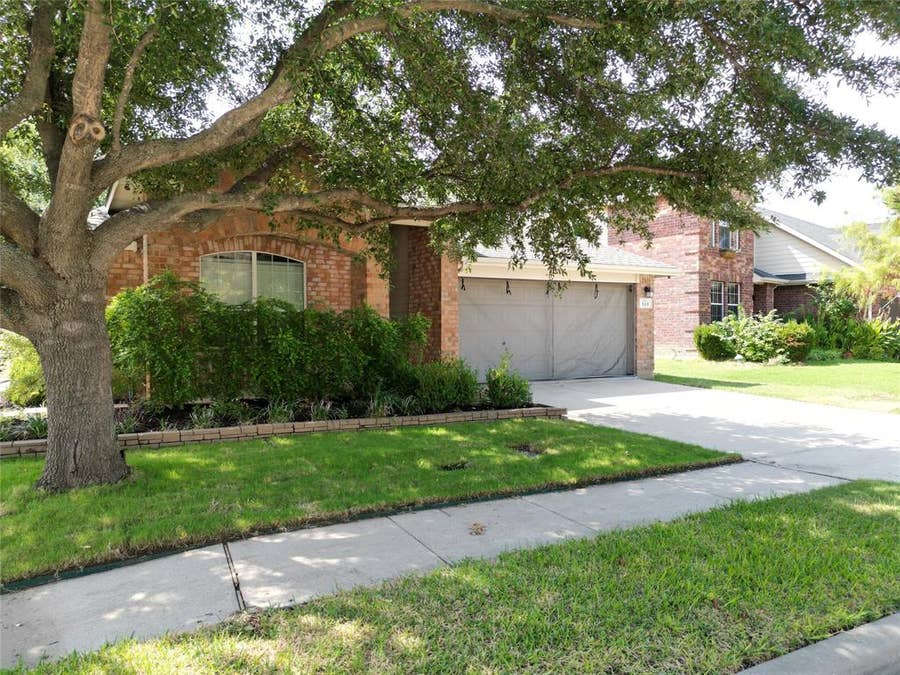 Property photo for 929 Warbler, Aubrey, TX