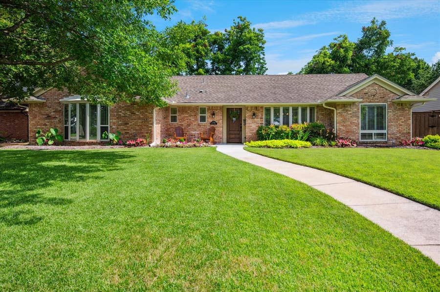 Property photo for 3334 Regent Drive, Dallas, TX