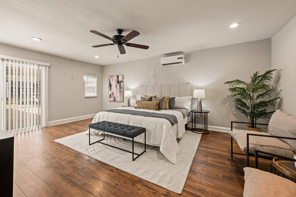 633 Lewis Drive, Hurst, TX 76054