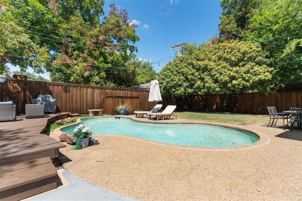 6759 E Mockingbird Lane, Dallas, TX 75214 6759 E Mockingbird Lane, Dallas, TX 75214