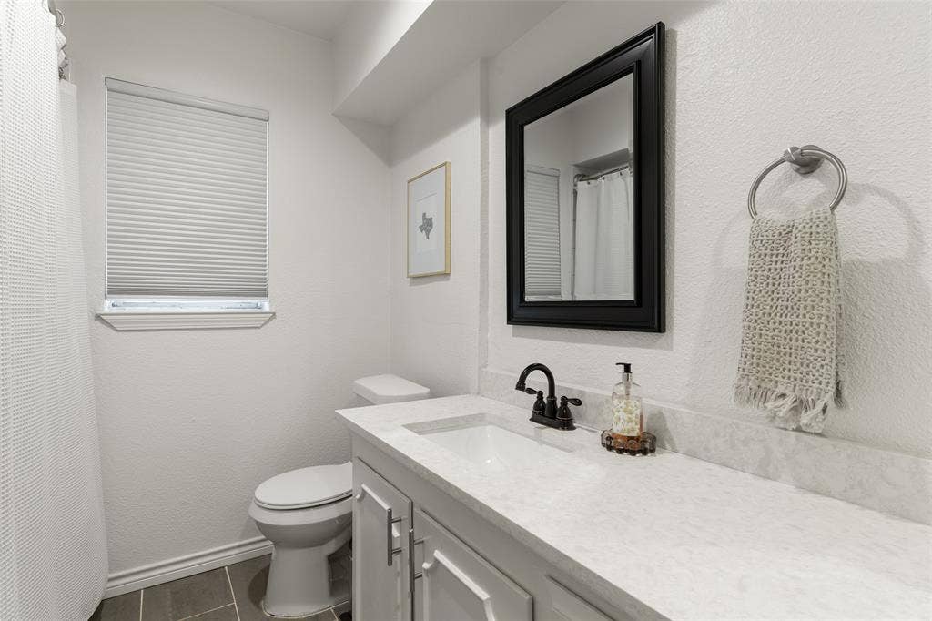 6759 E Mockingbird Lane, Dallas, TX 75214 6759 E Mockingbird Lane, Dallas, TX 75214