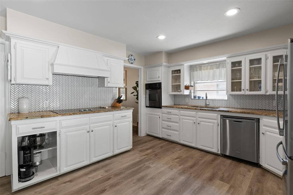 6759 E Mockingbird Lane, Dallas, TX 75214 6759 E Mockingbird Lane, Dallas, TX 75214