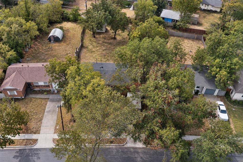 2822 Materhorn Drive, Dallas, TX 75228 2822 Materhorn Drive, Dallas, TX 75228