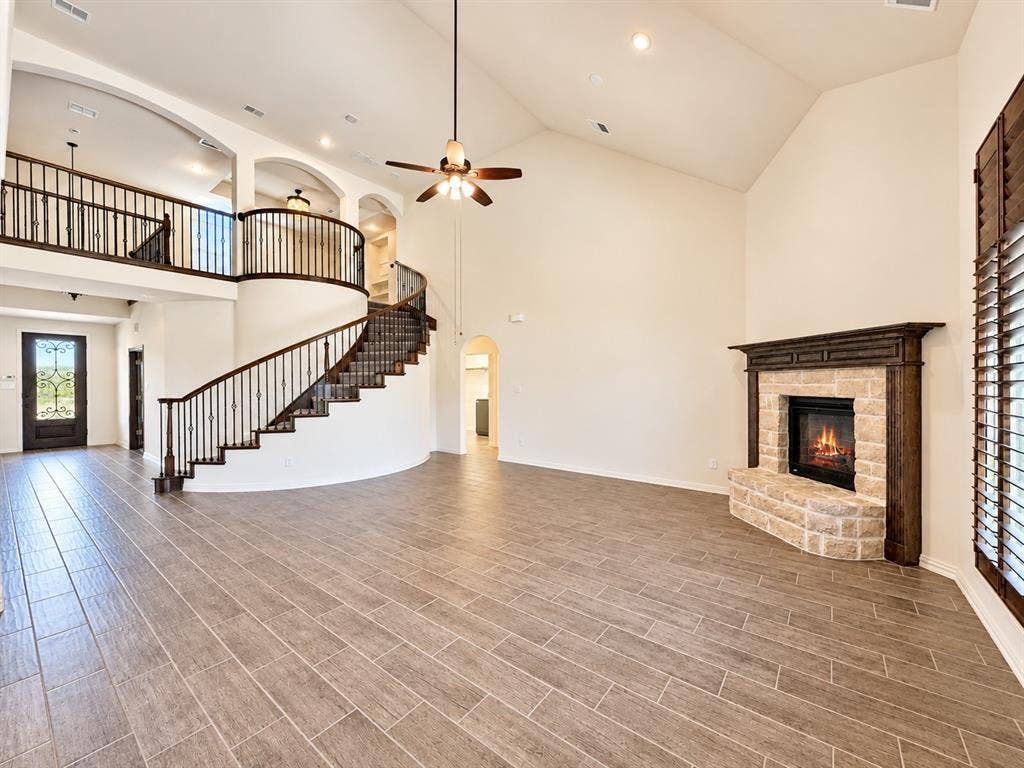 7720 Falcon Ridge Road, Denton, TX 76208
