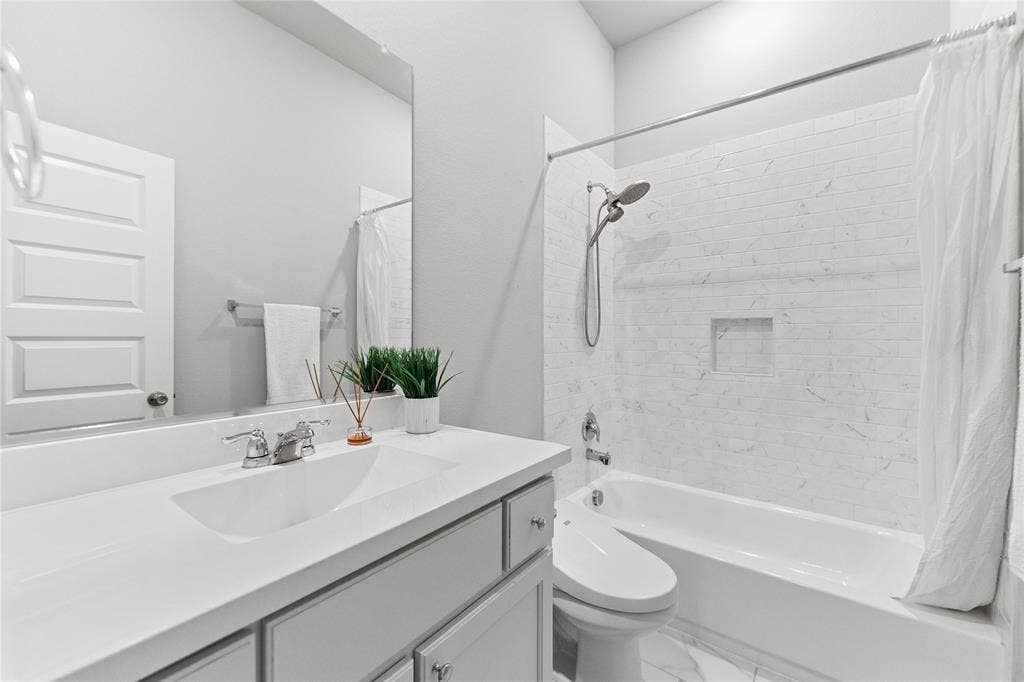 1317 Thrasher Drive, Little Elm, TX 75068 1317 Thrasher Drive, Little Elm, TX 75068