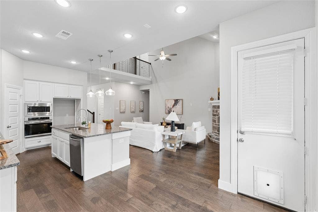 1317 Thrasher Drive, Little Elm, TX 75068 1317 Thrasher Drive, Little Elm, TX 75068