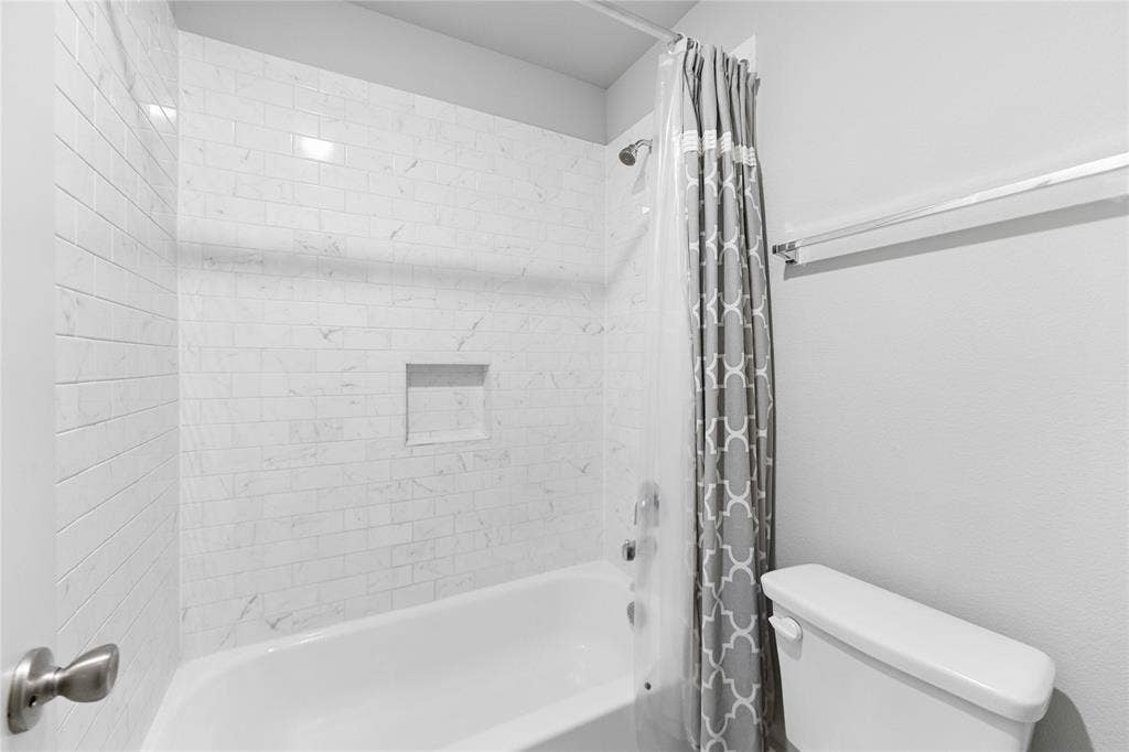 1317 Thrasher Drive, Little Elm, TX 75068 1317 Thrasher Drive, Little Elm, TX 75068