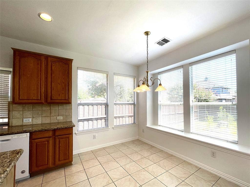 4400 Avebury Drive, Plano, TX 75024 4400 Avebury Drive, Plano, TX 75024