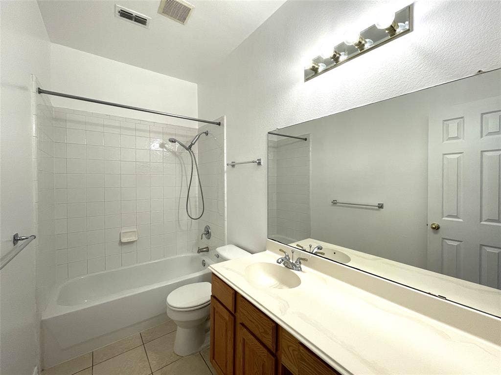 4400 Avebury Drive, Plano, TX 75024 4400 Avebury Drive, Plano, TX 75024