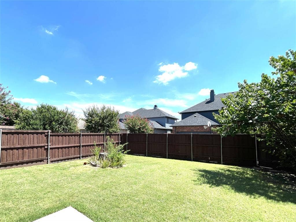 4400 Avebury Drive, Plano, TX 75024 4400 Avebury Drive, Plano, TX 75024