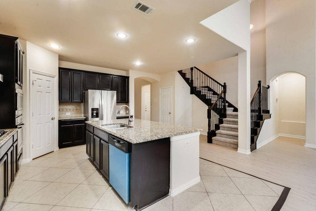 415 San Marcos Drive, Irving, TX 75039