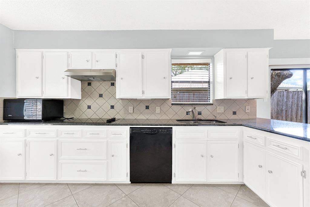 4109 WHIPPOORWILL Lane, Plano, TX 75093 4109 WHIPPOORWILL Lane, Plano, TX 75093