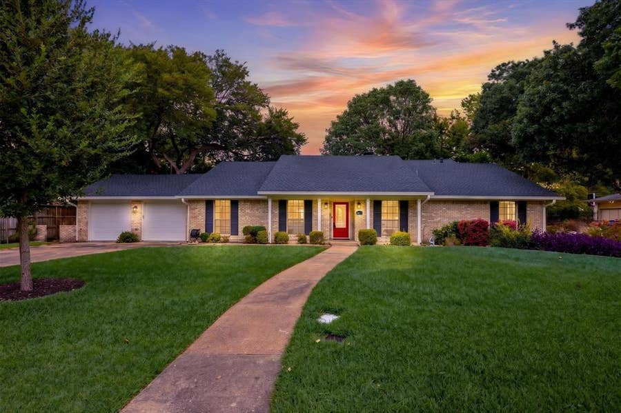 Property photo for 2811 Reedcroft Drive, Farmers Branch, TX