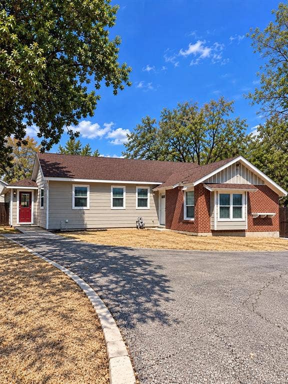 Property photo for 3513 Hardeman Street, Fort Worth, TX