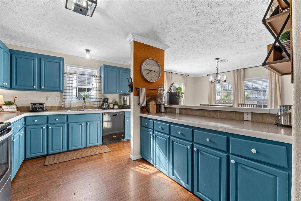 2220 S 2nd Street, Waco, TX 76706 2220 S 2nd Street, Waco, TX 76706