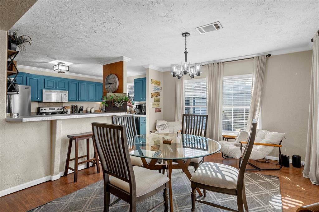 2220 S 2nd Street, Waco, TX 76706 2220 S 2nd Street, Waco, TX 76706