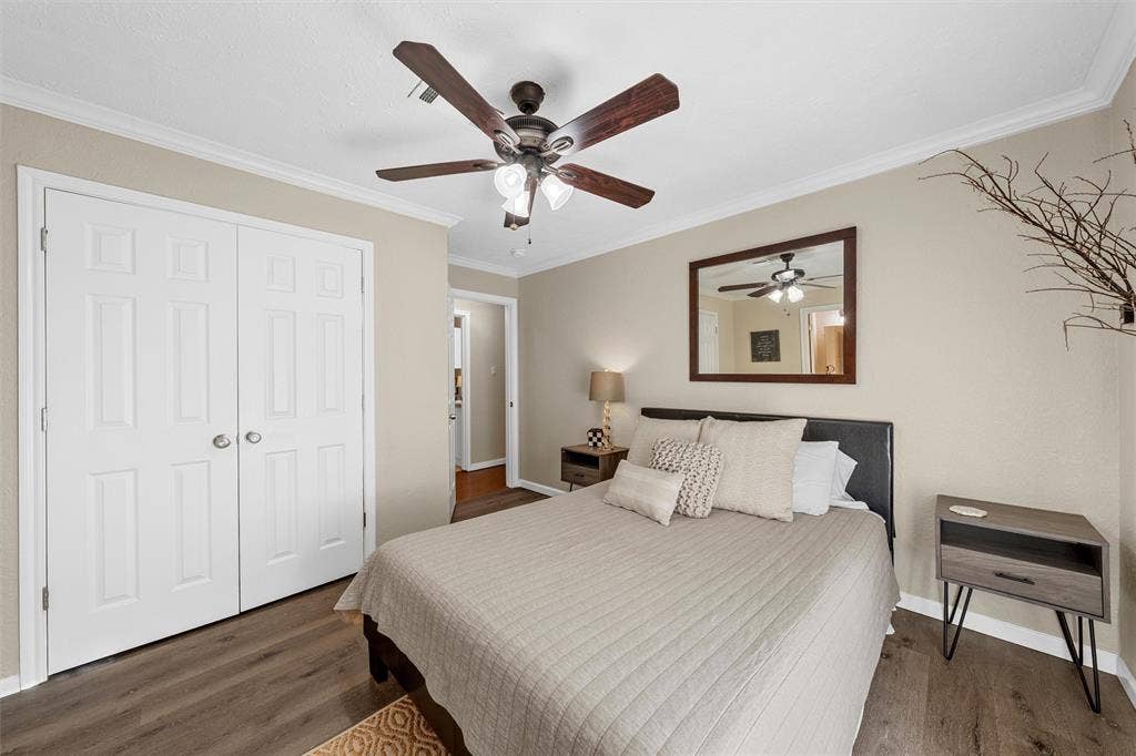 2220 S 2nd Street, Waco, TX 76706 2220 S 2nd Street, Waco, TX 76706