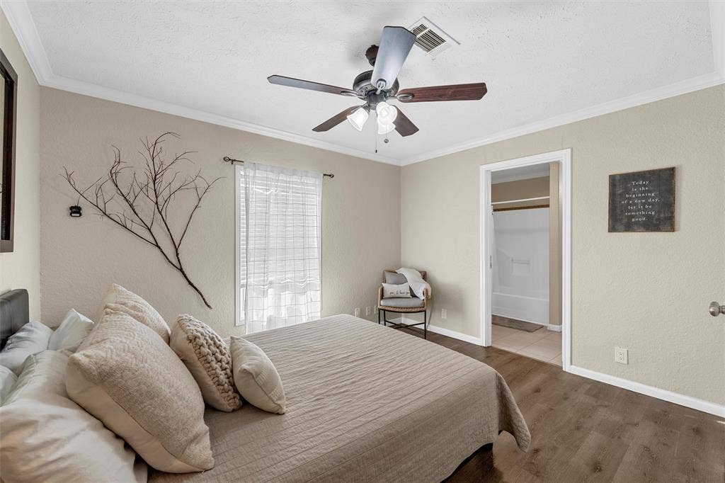 2220 S 2nd Street, Waco, TX 76706 2220 S 2nd Street, Waco, TX 76706
