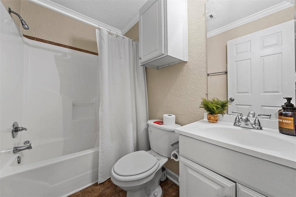 2220 S 2nd Street, Waco, TX 76706 2220 S 2nd Street, Waco, TX 76706