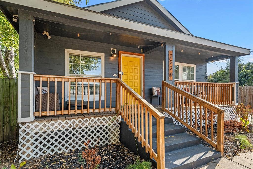 2220 S 2nd Street, Waco, TX 76706 2220 S 2nd Street, Waco, TX 76706