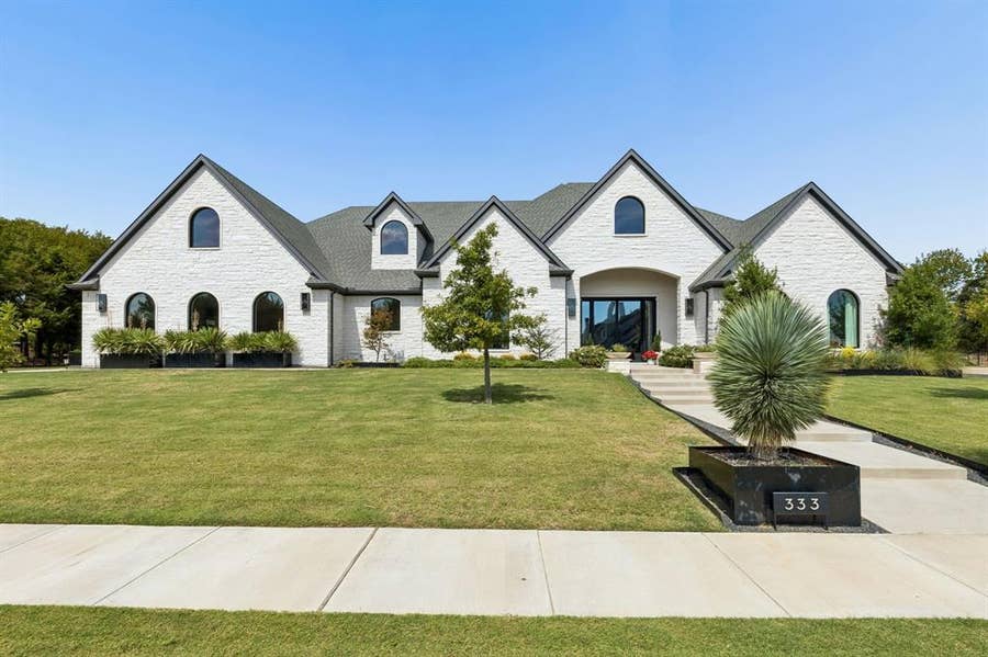 Property photo for 333 Renaissance Lane, Heath, TX