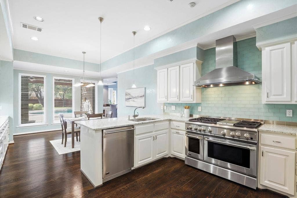 5872 Bridle Bend Court, Plano, TX 75093 5872 Bridle Bend Court, Plano, TX 75093